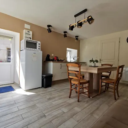 Les Ecuries Saserang Ferienhaus